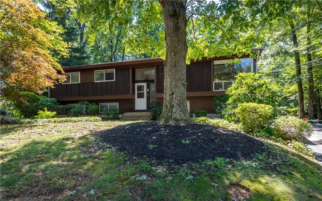 10 Old Brick RD, New City, NY 10956