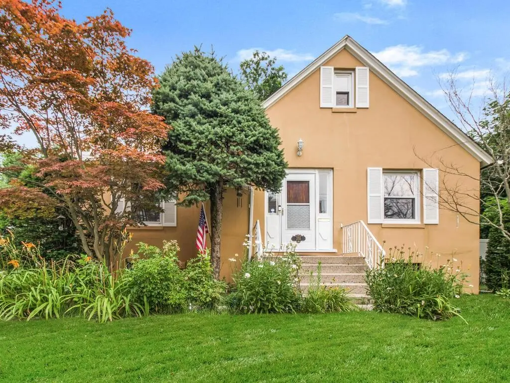 268 aka 270 Park AVE, Yonkers, NY 10703