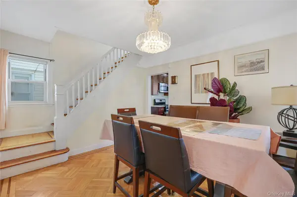 225-25 106th AVE, Queens Village, NY 11429