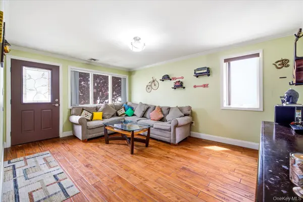 3108 Royal AVE, Oceanside, NY 11572