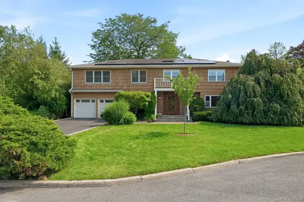23 Carriage CT, Scarsdale, NY 10583