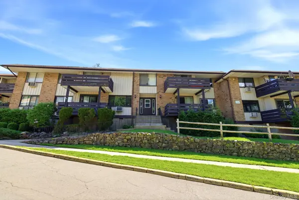 130 Sierra Vista LN #2nd Floor, Valley Cottage, NY 10989