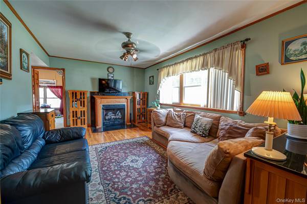 135 Howard ST, Port Jefferson, NY 11776