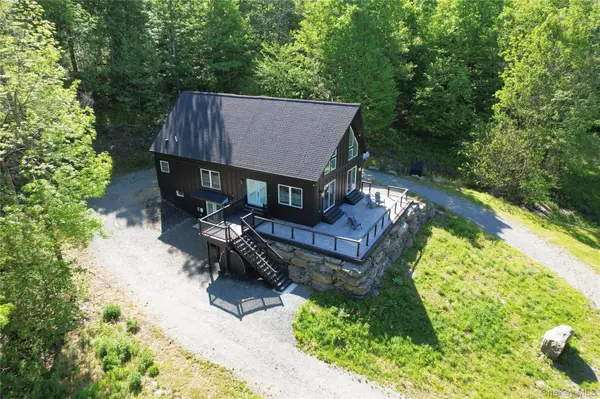 1227 Gulf RD, Callicoon Center, NY 12724