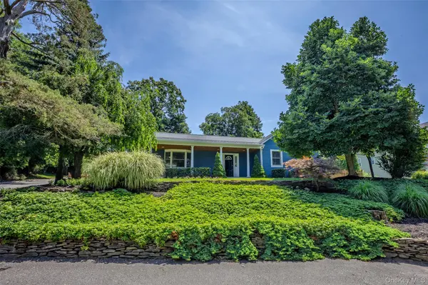 5 Soundview DR, Rocky Point, NY 11778