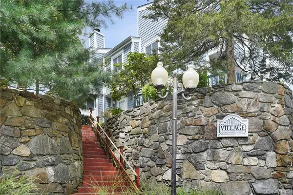 25 Barker ST #102, Mount Kisco, NY 10549