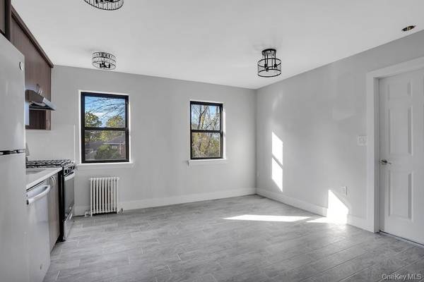 103 Lawson St ST #D, Hempstead, NY 11550