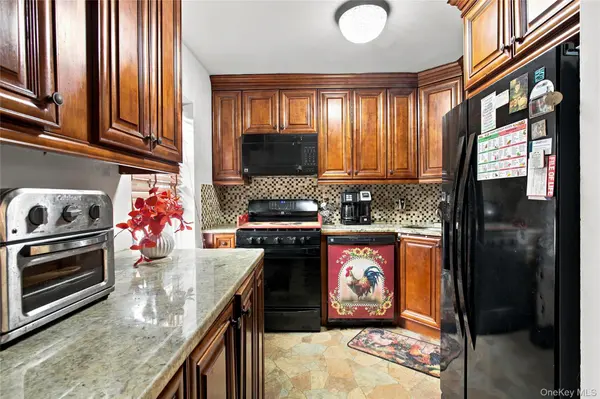 15 Leewood #2L, Eastchester, NY 10709