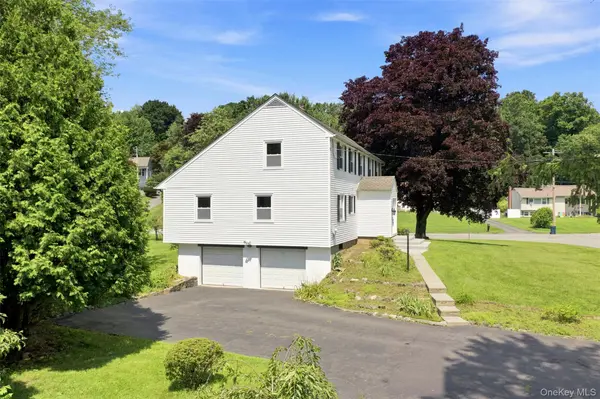 43 Tanya LN, Mahopac, NY 10541