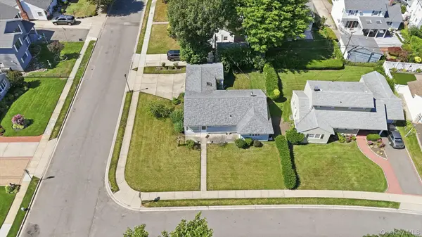 2513 Cedar ST, East Meadow, NY 11554