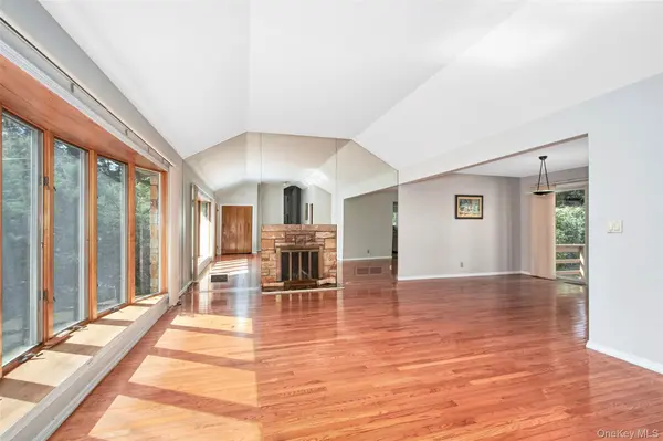 185 Pinewood RD, Hartsdale, NY 10530