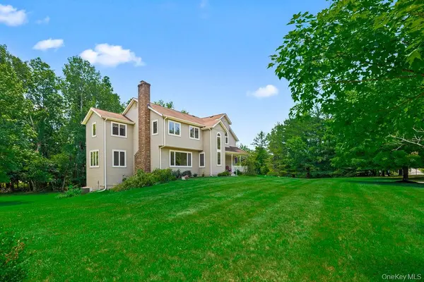 1 Lime Kiln CT, Monsey, NY 10952