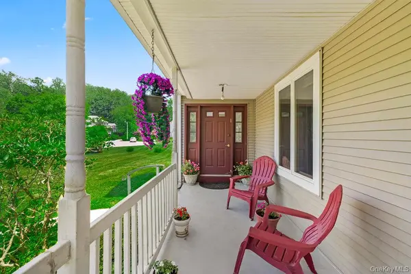 1 Lime Kiln CT, Monsey, NY 10952