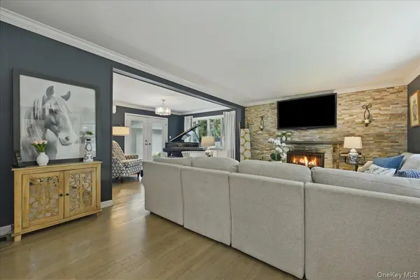 Address not disclosed, Floral Park, NY 11001