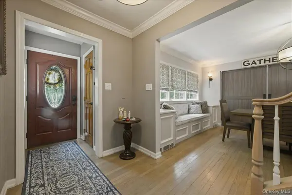 Address not disclosed, Floral Park, NY 11001