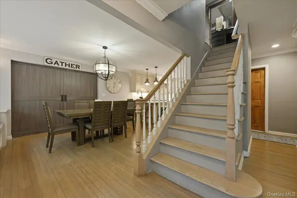 Address not disclosed, Floral Park, NY 11001
