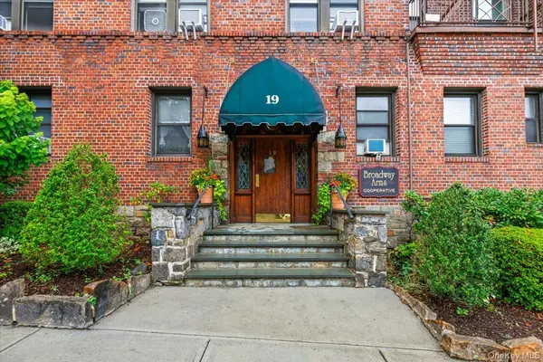 19 S Broadway #4F, Tarrytown, NY 10591