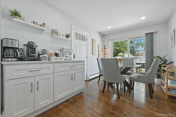 672 Anderson AVE, Franklin Square, NY 11010