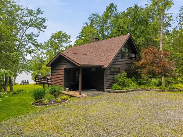 25 Waters Edge DR, White Lake, NY 12786