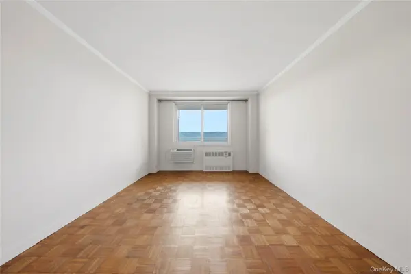 425 E 153 ST #3A, Bronx, NY 10455