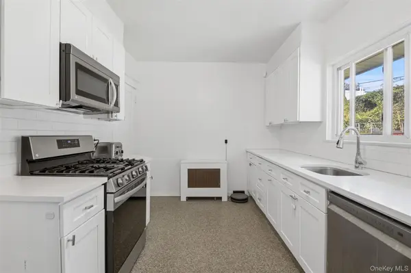 222 Carol AVE #Right Side, Pelham, NY 10803