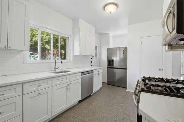 222 Carol AVE #Right Side, Pelham, NY 10803