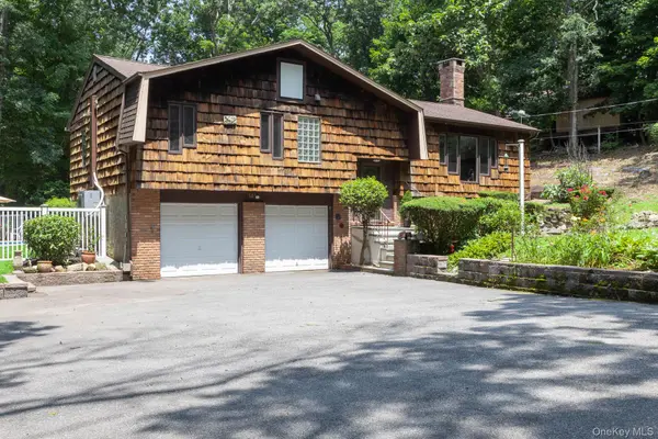 149 Cuba Hill RD, Huntington, NY 11743