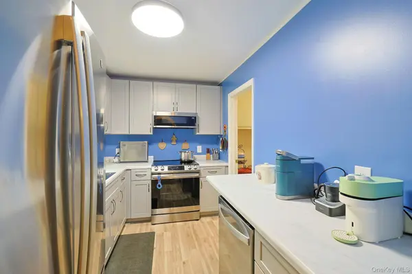 408 Field RD, Red Hook, NY 12571