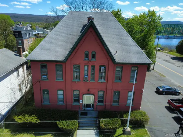 9 Thompson ST, Port Jervis, NY 12771