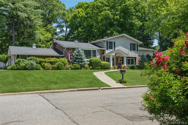 43 Viola DR, Glen Cove, NY 11542
