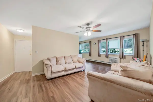 2449F Union BLVD #9B, Islip, NY 11751