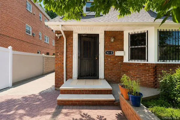 143-18 84th AVE, Briarwood, NY 11435