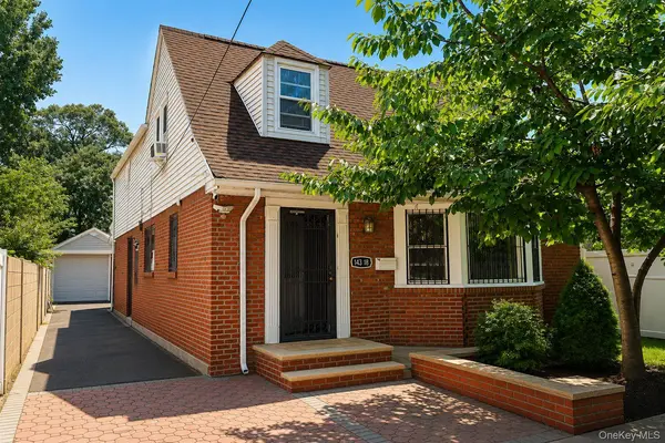 143-18 84th AVE, Briarwood, NY 11435