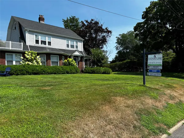 160 W Neck RD, Huntington, NY 11743