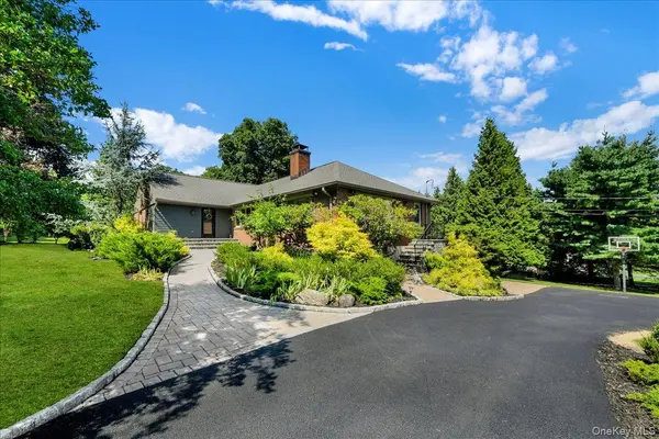 236 Westlake DR, Valhalla, NY 10595