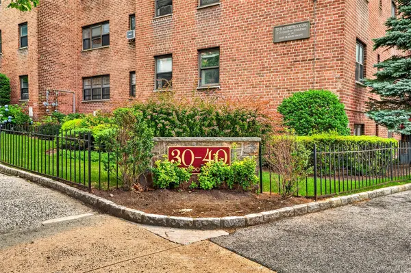 30 Fleetwood AVE #4F, Fleetwood, NY 10552