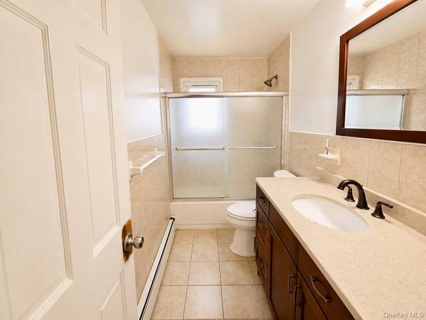 171 Allen ST, Hempstead, NY 11550
