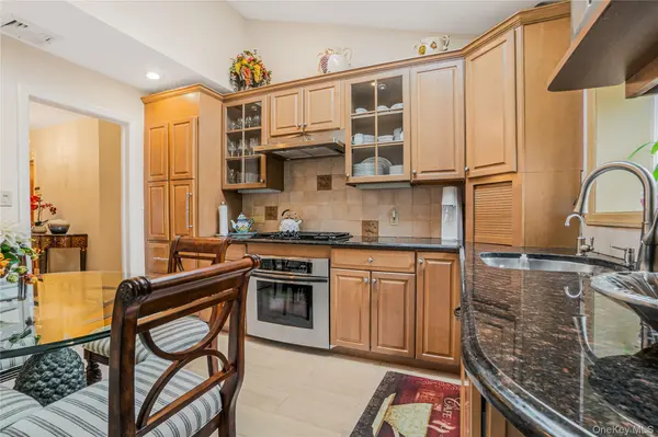 21852 Stewart RD, Hollis Hills, NY 11427
