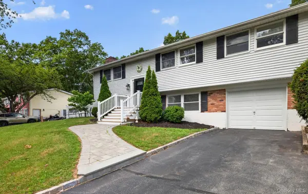 42 W Broadway, Port Jefferson Station, NY 11776