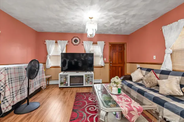 11043 159th ST, Jamaica, NY 11433