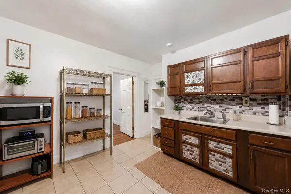 34 Spring ST, Middletown, NY 10940