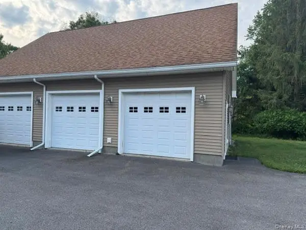 43 S Ohioville RD, New Paltz, NY 12561