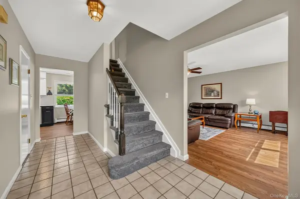 72 Station RD, Salisbury Mills, NY 12577