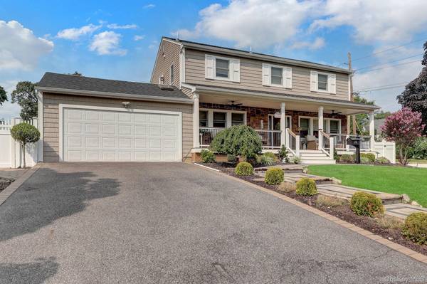 1972 Henry ST, North Bellmore, NY 11710