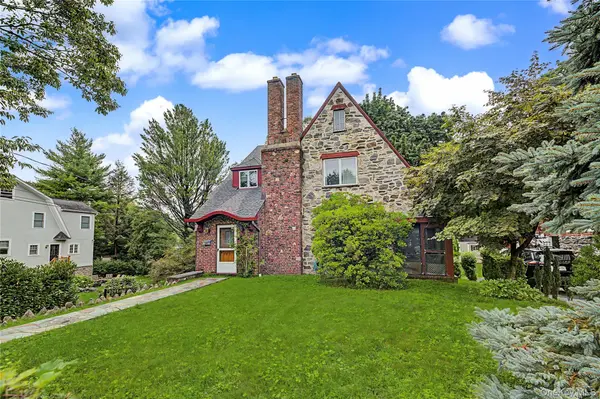 37 Lansdowne DR, Larchmont, NY 10538