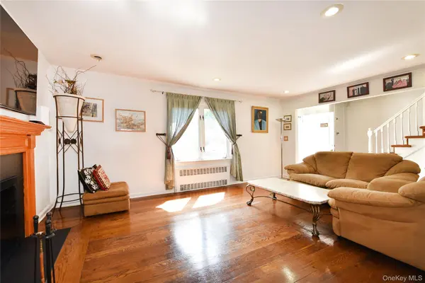18418 69th AVE, Fresh Meadows, NY 11365