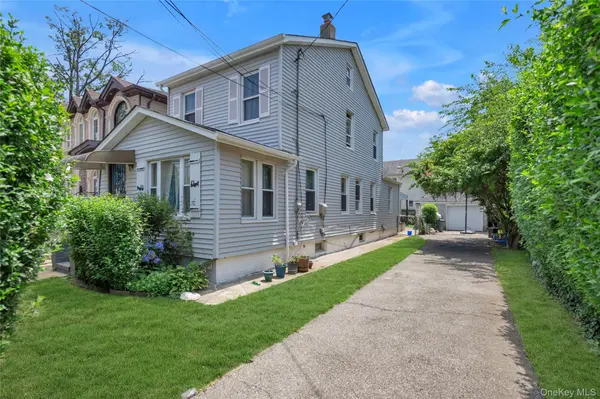 21414 104th AVE, Queens Village, NY 11429