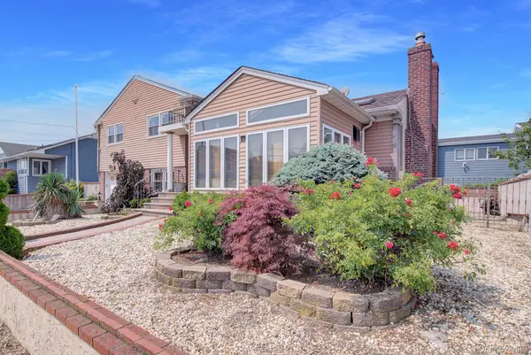 24 Pinehurst ST, Lido Beach, NY 11561