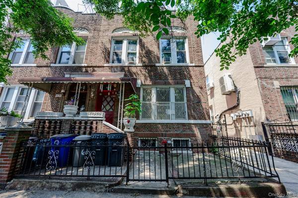 618 E 2nd ST, Brooklyn, NY 11218