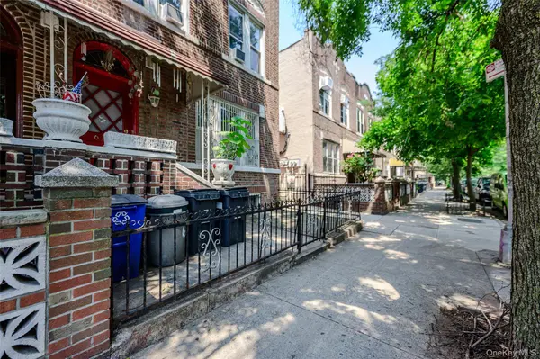 618 E 2nd ST, Brooklyn, NY 11218